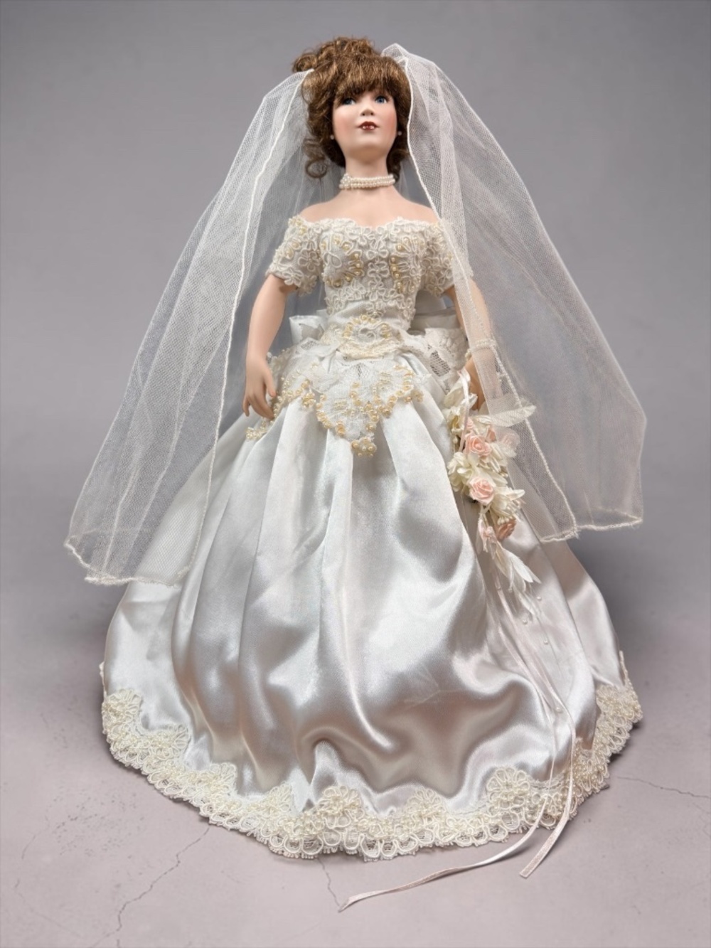 PARADISE GALLERIES Bridal Beauties “June” Doll